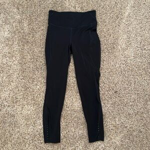 Lululemon Wunder Train cutoff leggings 25” size 6